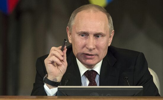 Putin attends Russian Defense Ministry's Board meeting in expanded format