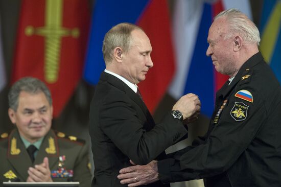 Putin attends Russian Defense Ministry's Board meeting in expanded format