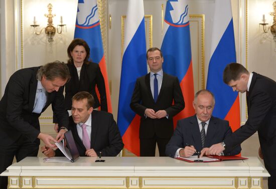 Dmitry Medvedev meets with Alenka Bratušek