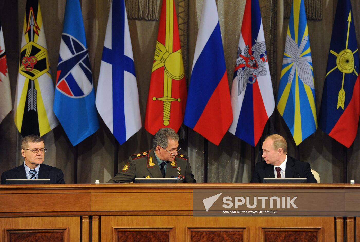 Putin attends Russian Defense Ministry's Board meeting in expanded format