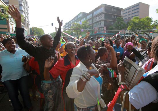 South Africa bids farewell to Nelson Mandela