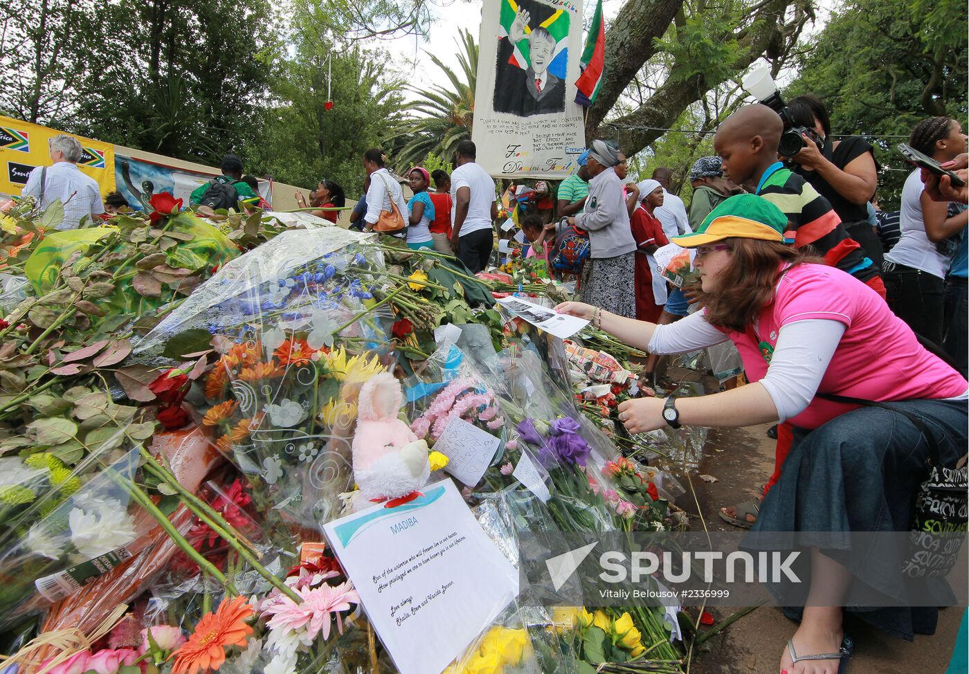 South Africa bids farewell to Nelson Mandela