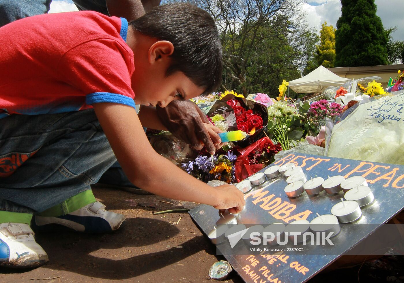 South Africa bids farewell to Nelson Mandela