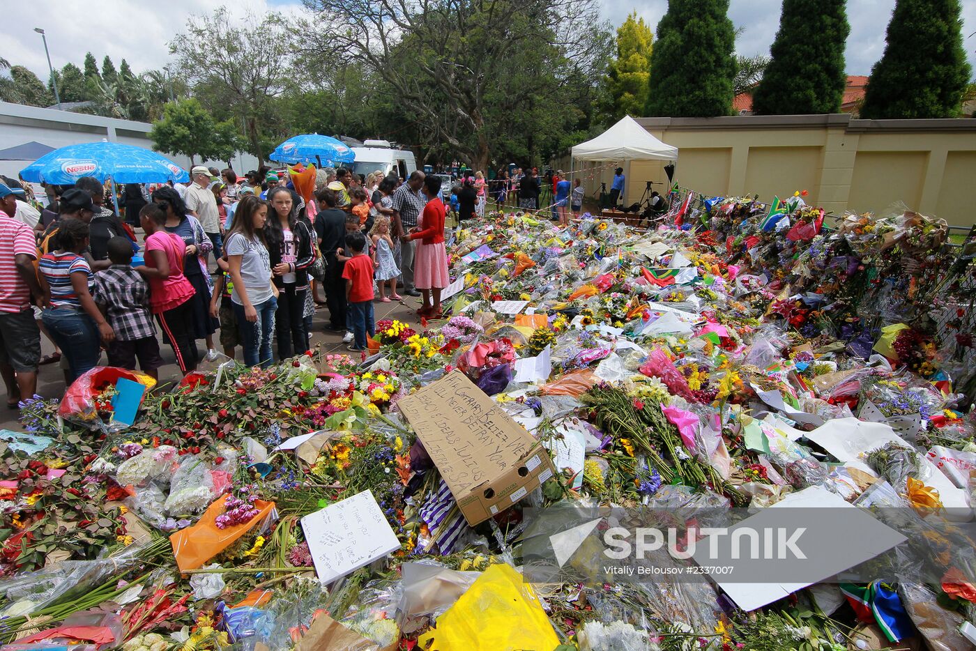 South Africa bids farewell to Nelson Mandela