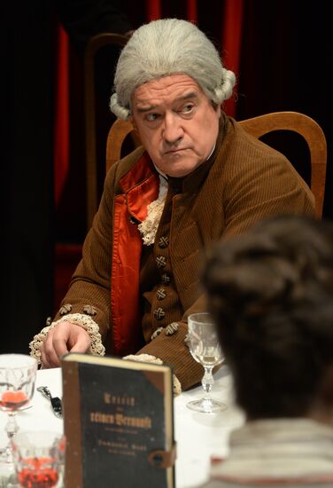 Run-through of "Kant" show at Mayakovsky Theater