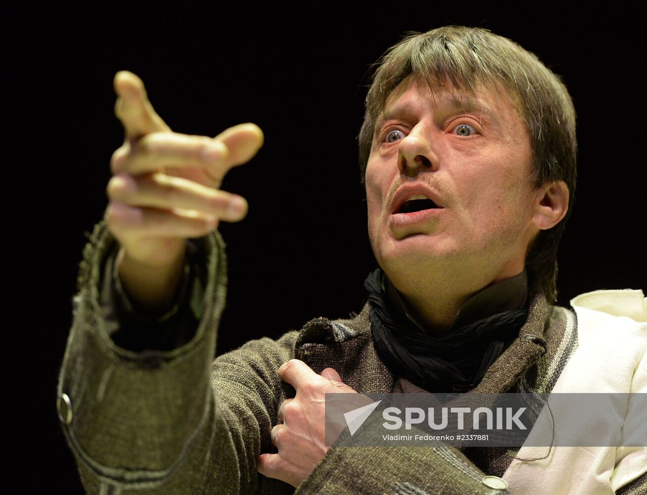 Run-through of "Kant" show at Mayakovsky Theater