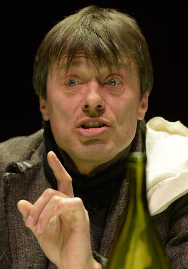 Run-through of "Kant" show at Mayakovsky Theater