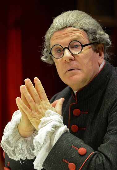 Run-through of "Kant" show at Mayakovsky Theater