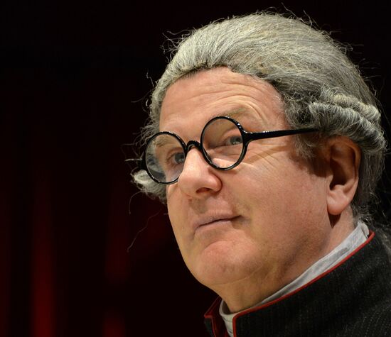 Run-through of "Kant" show at Mayakovsky Theater