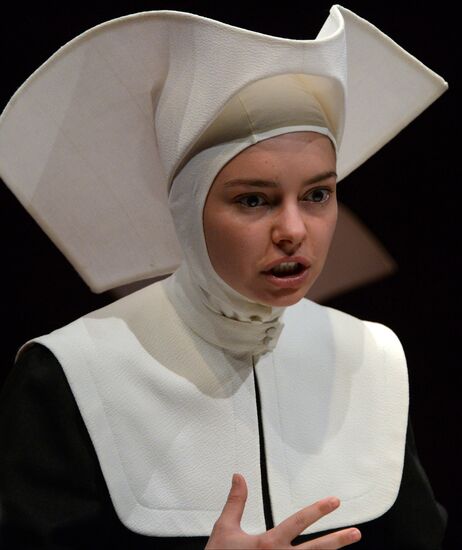 Run-through of "Kant" show at Mayakovsky Theater