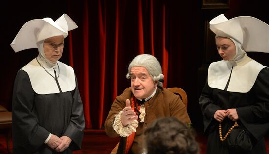 Run-through of "Kant" show at Mayakovsky Theater