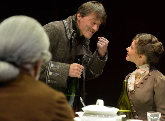 Run-through of "Kant" show at Mayakovsky Theater