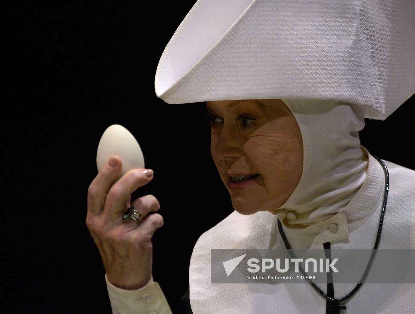 Run-through of "Kant" show at Mayakovsky Theater