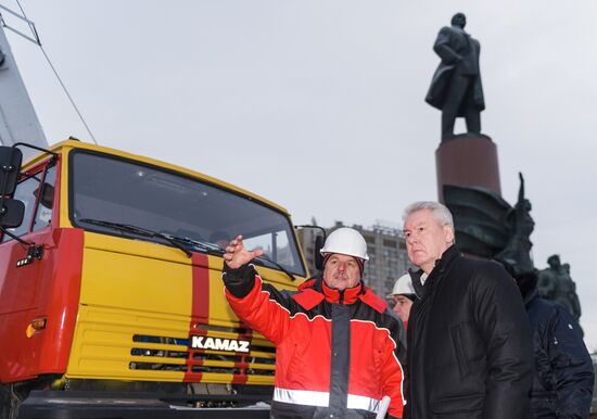 Sergei Sobyanin inspects major repair works at Oktyabrsky Transport Tunnel