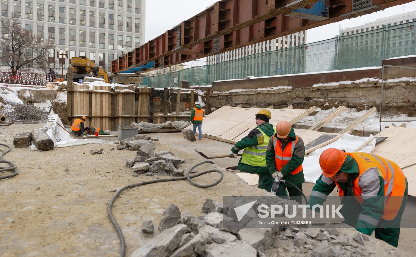 Major repairs at Oktyabrsky Transport Tunnel
