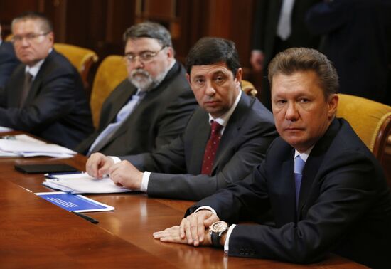 Dmitry Medvedev holds meeting