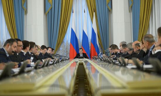 Dmitry Medvedev holds meeting of North Caucasus Commission