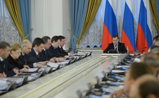 Dmitry Medvedev holds meeting of North Caucasus Commission