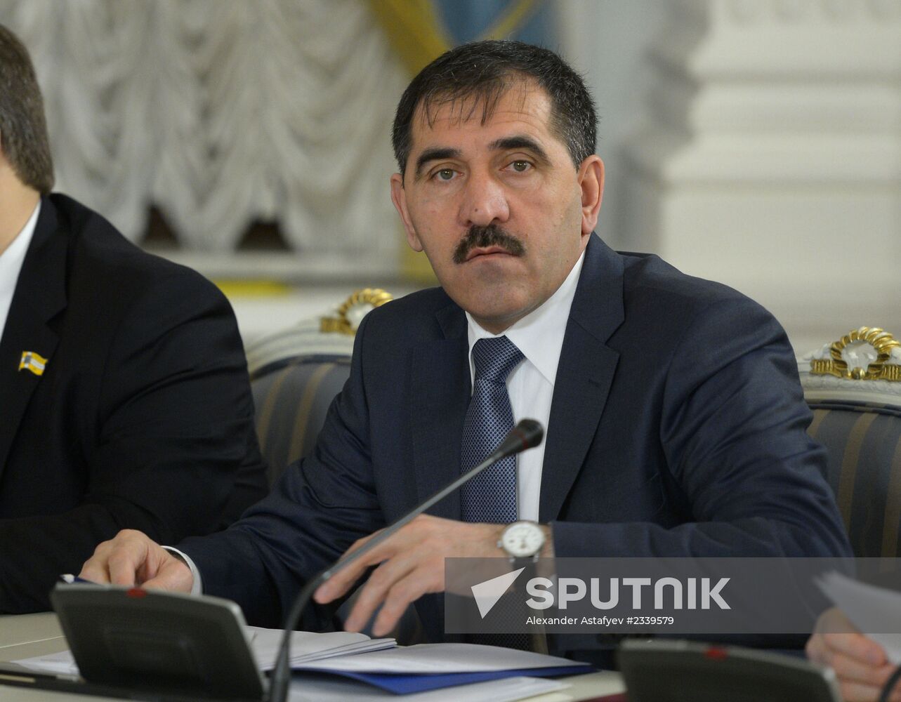 Dmitry Medvedev holds meeting of North Caucasus Commission