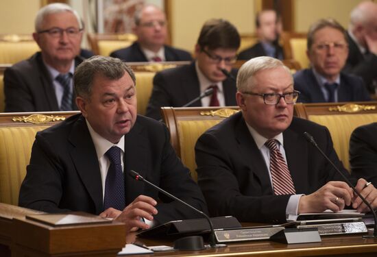 Dmitry Medvedev holds Government meeting