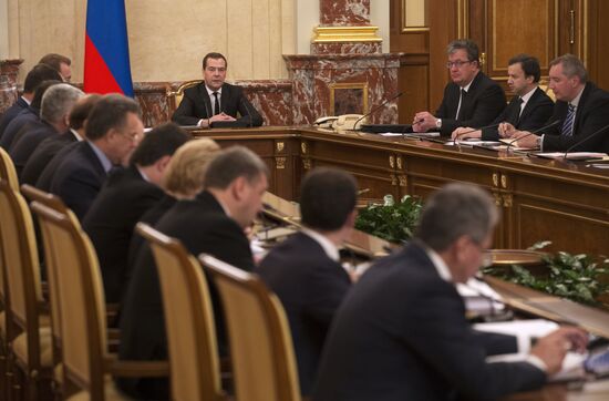 Dmitry Medvedev holds Government meeting