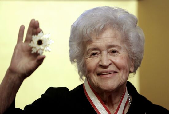 Irina Antonova receives Japan's Rising Sun Order
