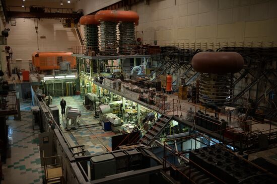 Plasma studies facilities at Institute for Nuclear Physics, Novosibirsk