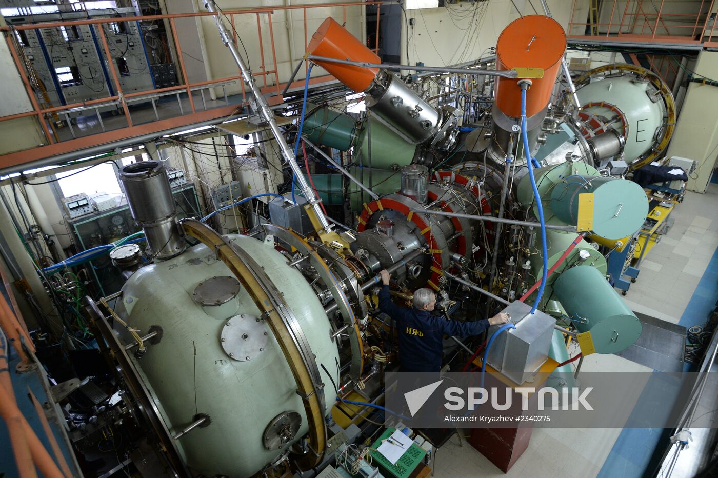 Plasma studies facilities at Institute for Nuclear Physics, Novosibirsk