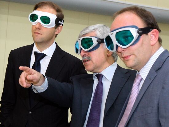 Denis Manturov visits JSC AeroKompozit-Ulyanovsk