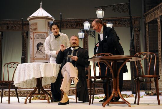 Dress rehearsal of "A Scythe Against a Stone" in Moscow Gubernia Theater