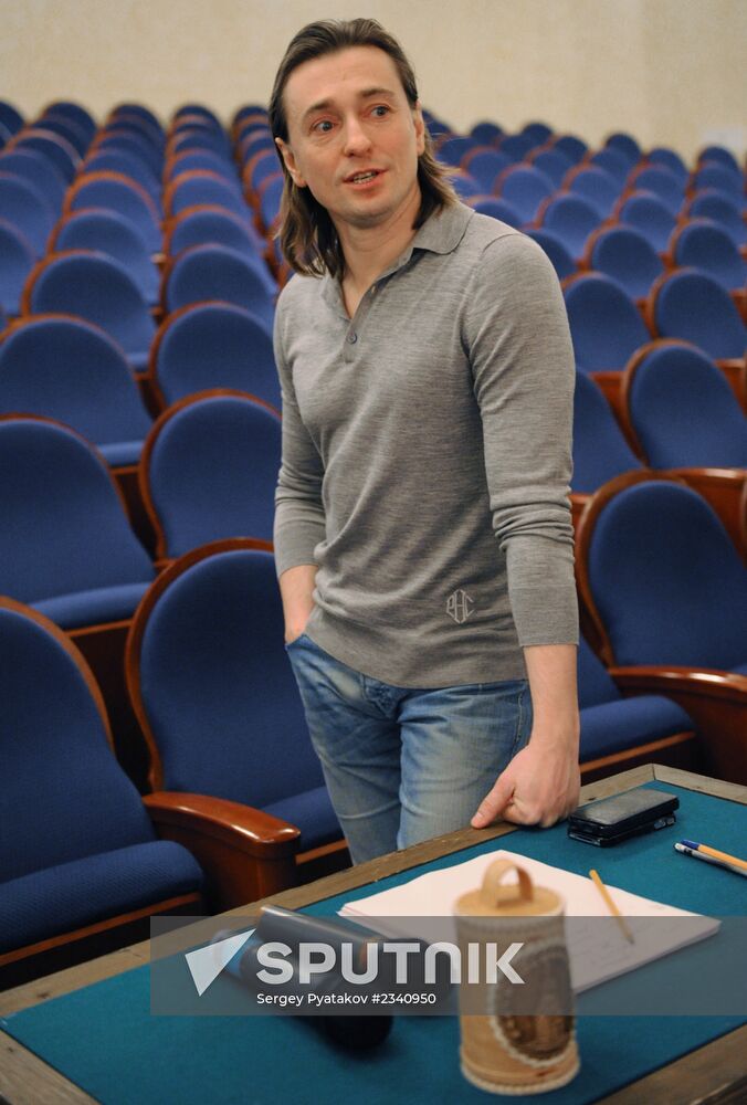 Dress rehearsal of "A Scythe Against a Stone" in Moscow Gubernia Theater