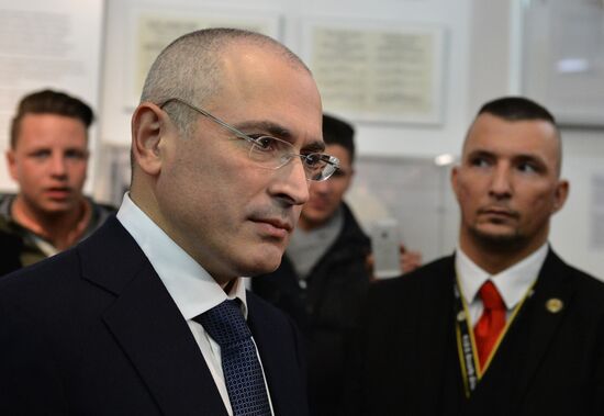Mikhail Khodorkovsky holds news conference in Berlin
