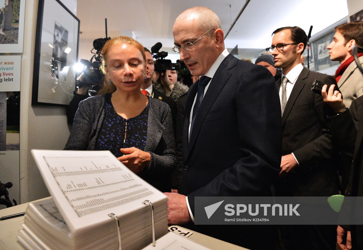 Mikhail Khodorkovsky holds news conference in Berlin