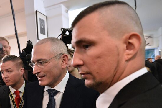 Mikhail Khodorkovsky holds news conference in Berlin