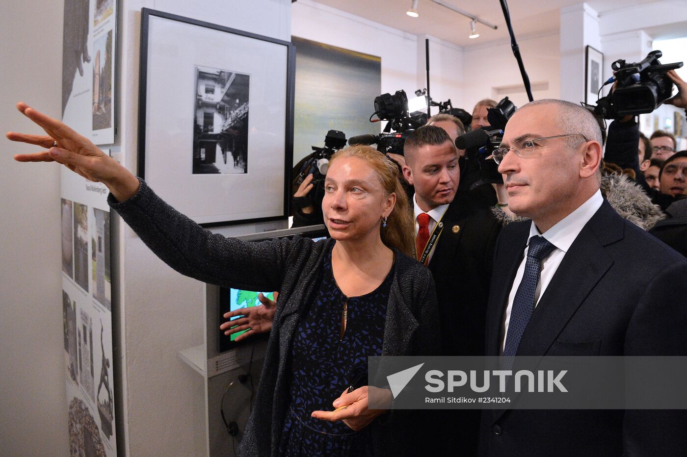 Mikhail Khodorkovsky holds news conference in Berlin