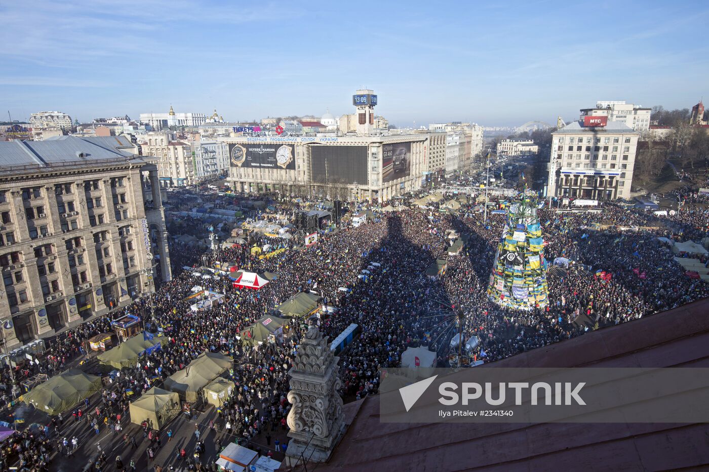 "Popular Assembly" on Independence Square in Kiev