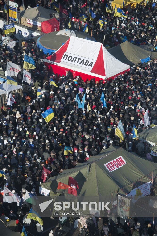 "Popular Assembly" on Independence Square in Kiev