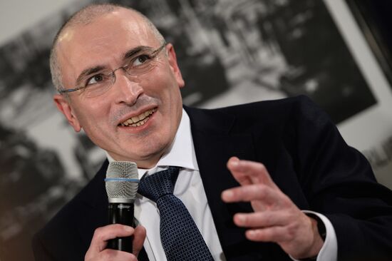 Mikhail Khodorkovsky holds news conference in Berlin
