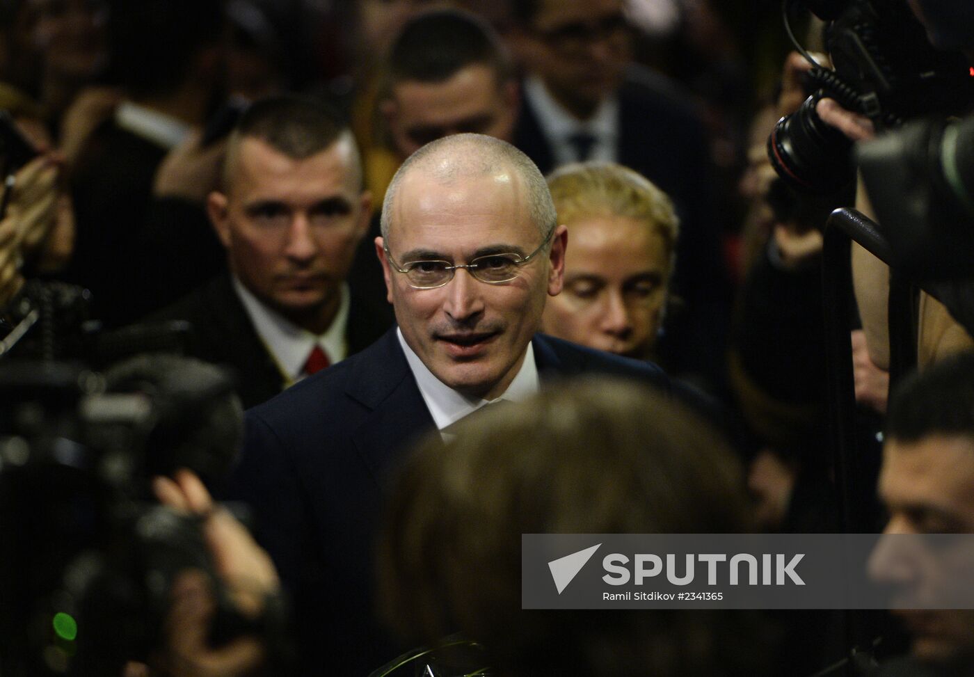 Mikhail Khodorkovsky holds news conference in Berlin