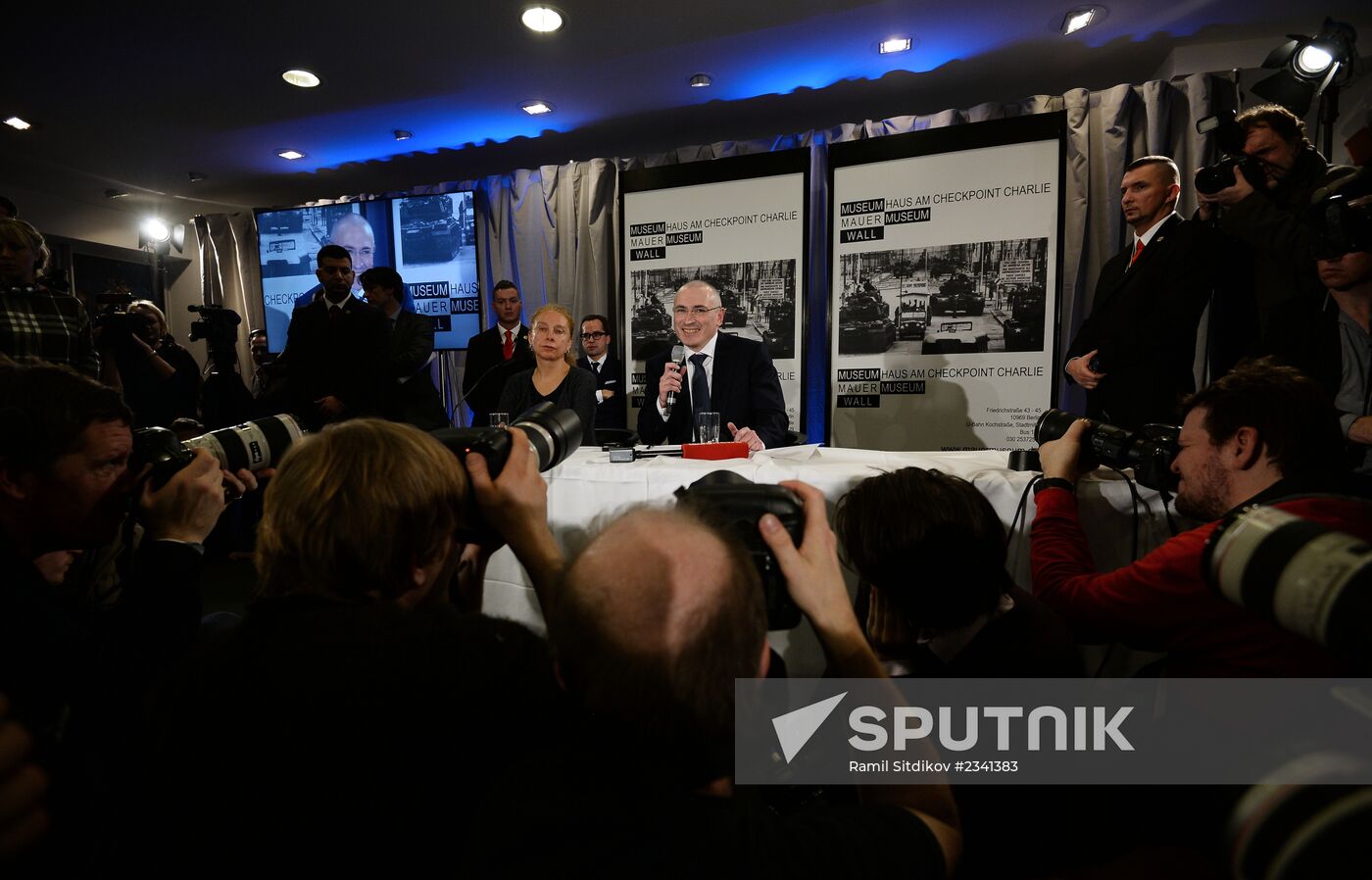 Mikhail Khodorkovsky holds news conference in Berlin