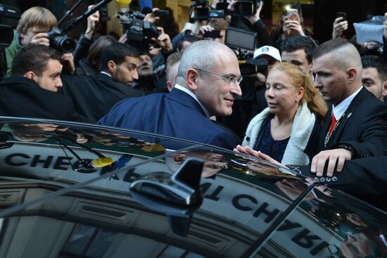 Mikhail Khodorkovsky holds news conference in Berlin