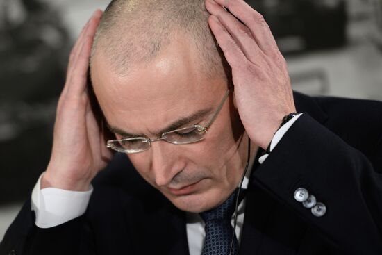 Mikhail Khodorkovsky holds news conference in Berlin