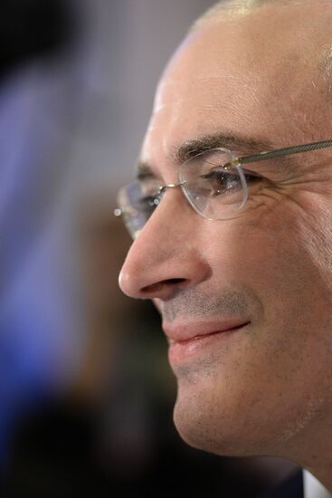 Mikhail Khodorkovsky holds news conference in Berlin