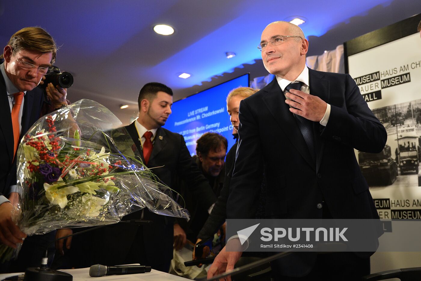 Mikhail Khodorkovsky holds news conference in Berlin