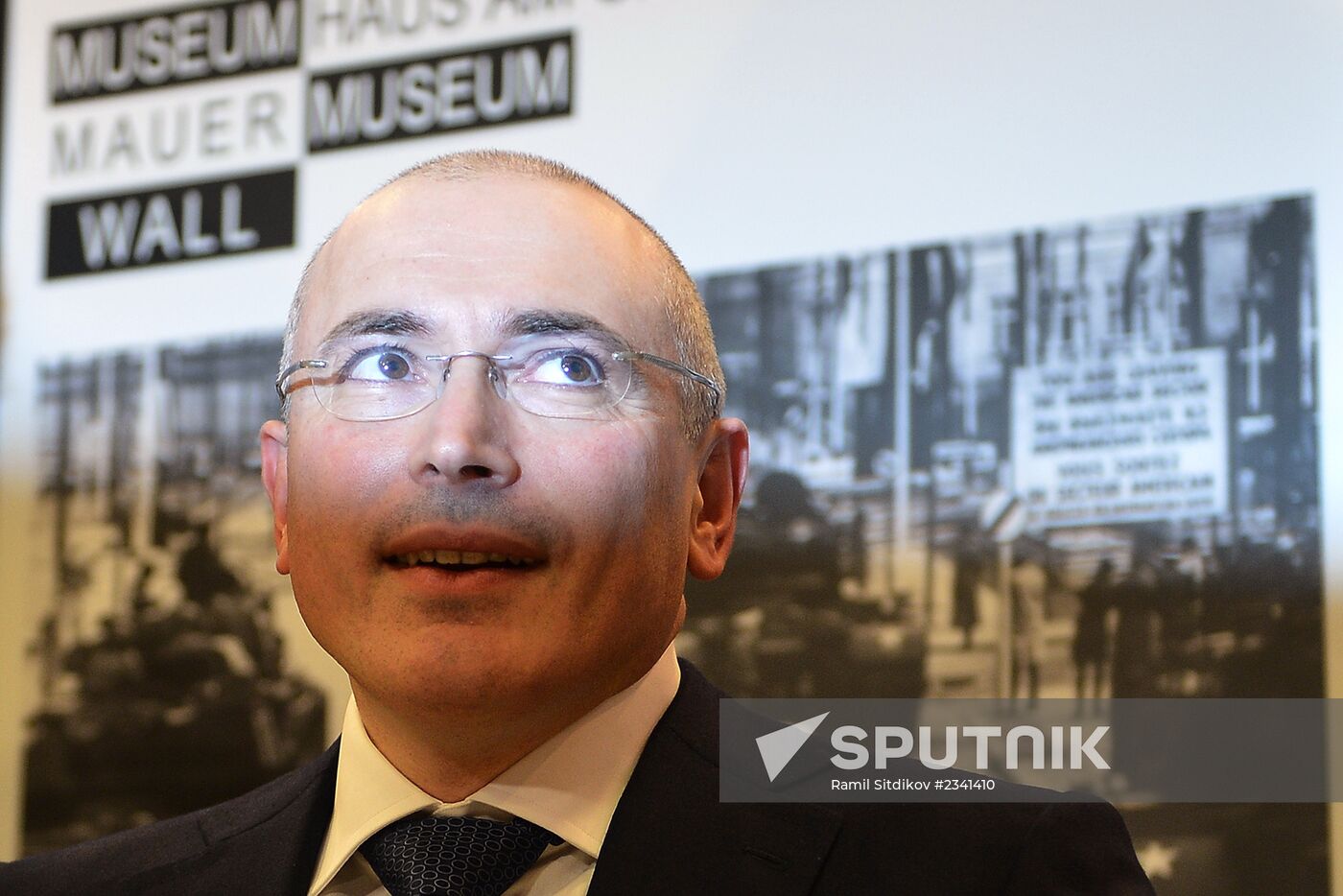 Mikhail Khodorkovsky holds news conference in Berlin