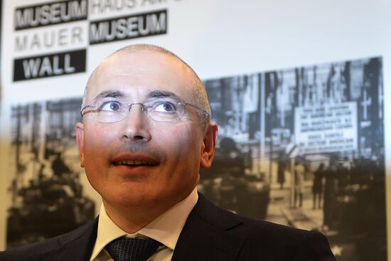 Mikhail Khodorkovsky holds news conference in Berlin