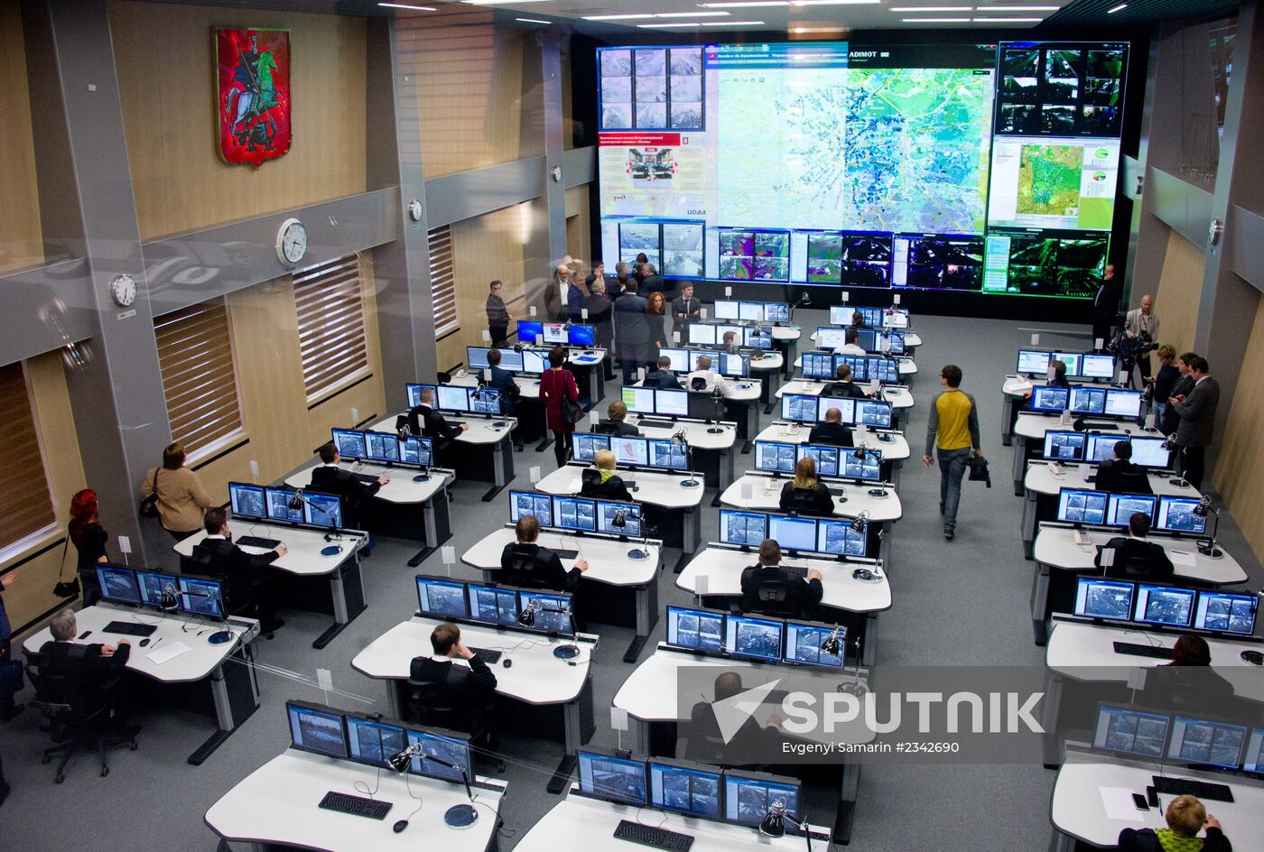 Sergei Sobyanin visits the united Traffic Control Centre