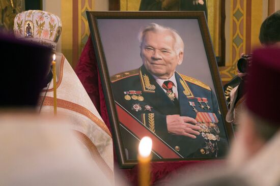 Memorial service for Mikhail Kalashnikov in Izhevsk