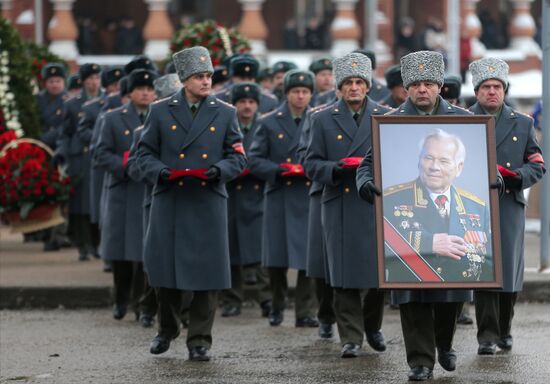 Memorial service for Mikhail Kalashnikov in Izhevsk