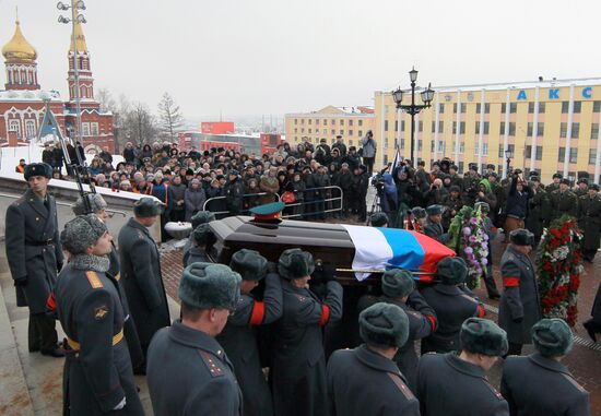 Memorial service for Mikhail Kalashnikov in Izhevsk